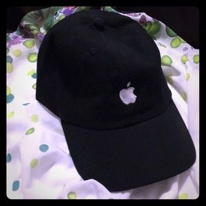 Apple hat